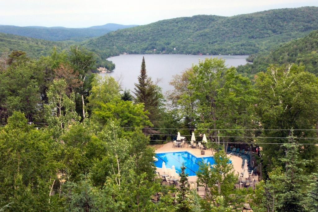 Cap Tremblant Mountain Resort Mont-Tremblant Rum bild