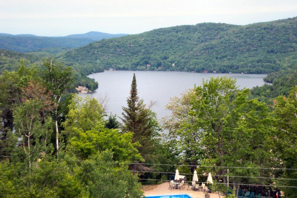 Cap Tremblant Mountain Resort Mont-Tremblant Rum bild