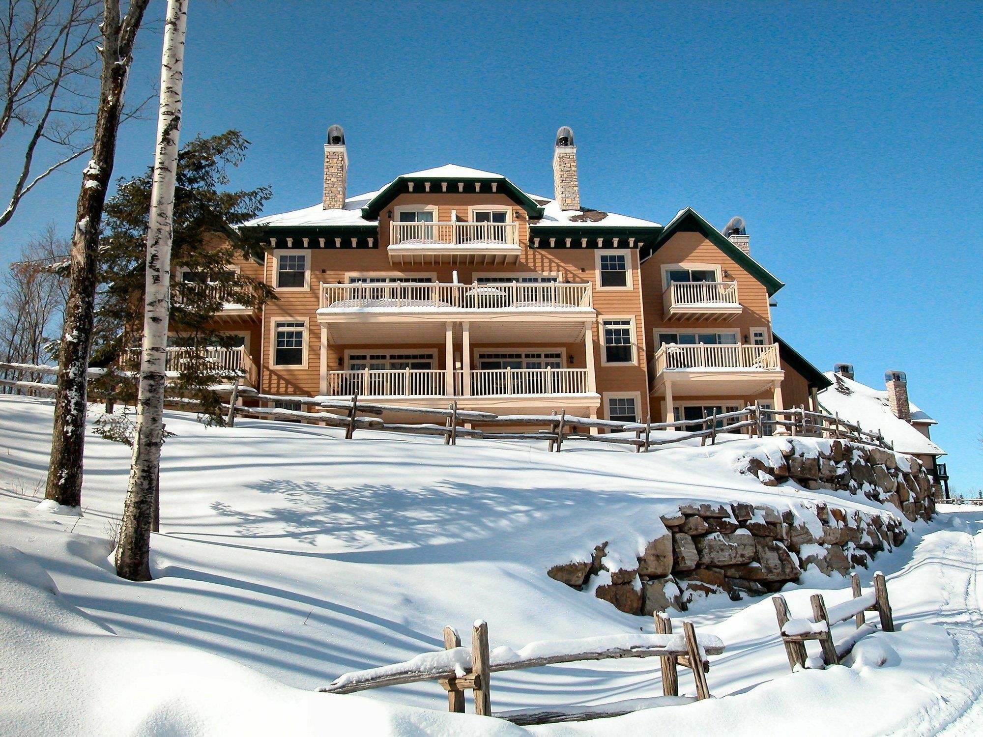 Cap Tremblant Mountain Resort Mont-Tremblant Exteriör bild