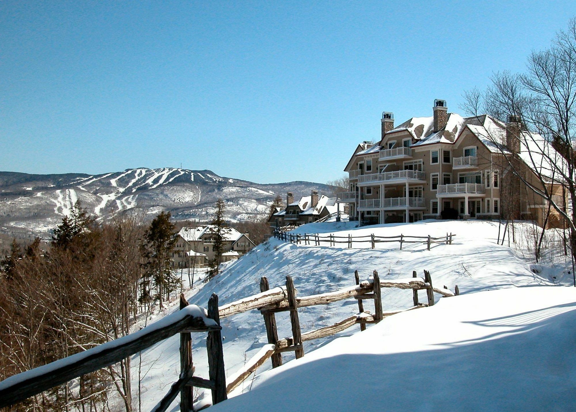 Cap Tremblant Mountain Resort Mont-Tremblant Exteriör bild