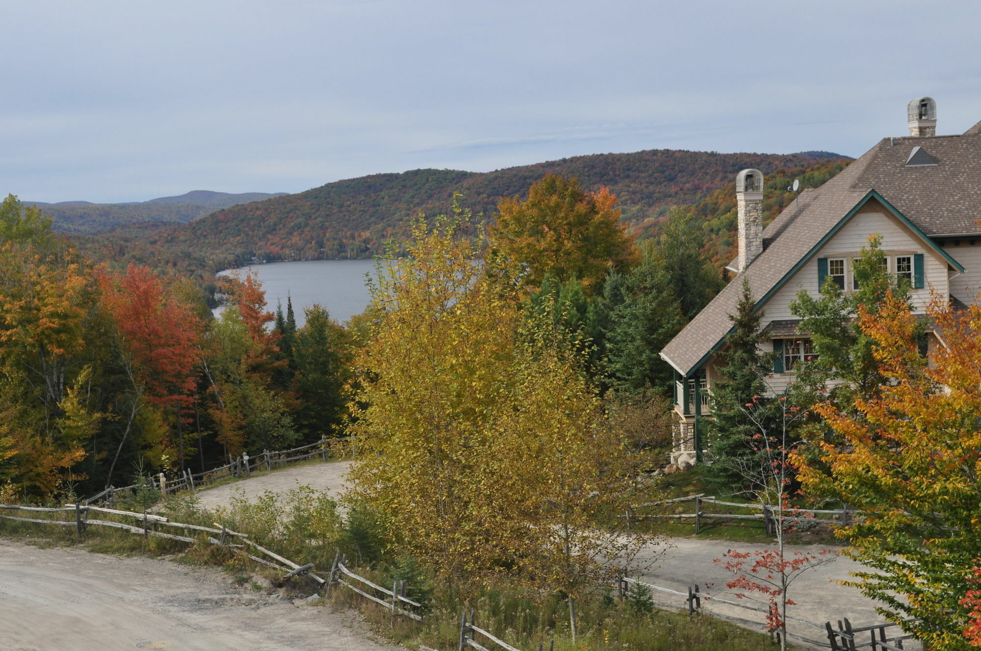 Cap Tremblant Mountain Resort Mont-Tremblant Exteriör bild